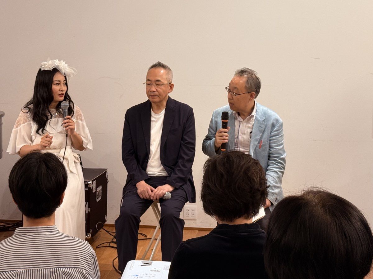 座談会終盤の中嶋晃子さん、大坂巌先生、東郷俊宏先生